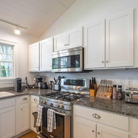 Heated Pool, Driftwood Cottage By Rovetravel East Hampton Dış mekan fotoğraf